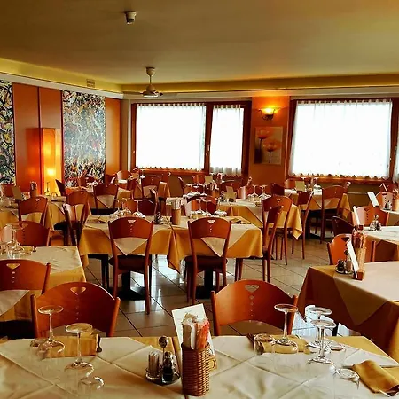 L' Osteria *